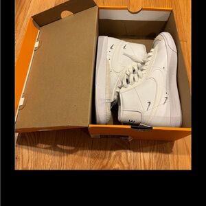 Nike Blazer Mid ‘77 SE